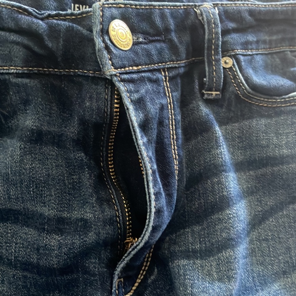 Levi’s Jeans Size (Please refer to measurements) - Picture 2 of 9